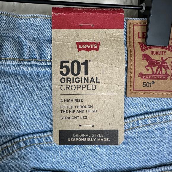 501 Original Cropped Levi's 32x26 Women NWT button High rise straight fitted hip - Picture 9 of 11